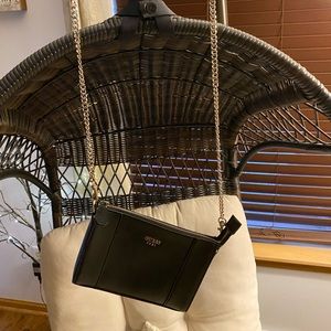 Guess purse with out tags.